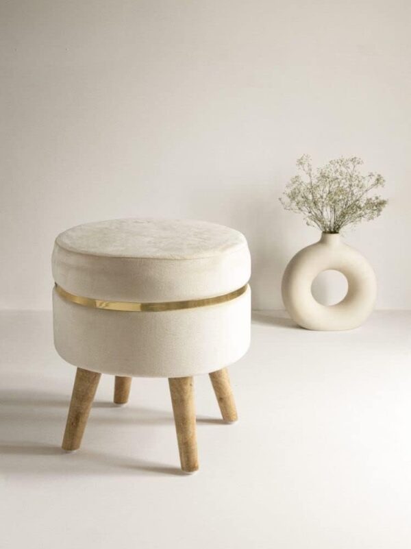 Pouffes & Ottomans