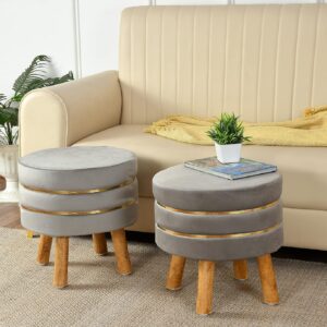 Pouffes & Ottomans